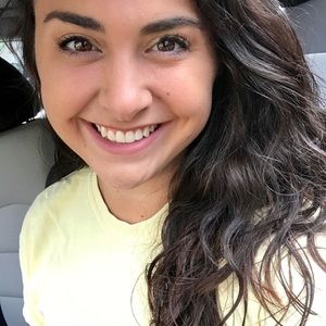 Meet your Posher, Julie